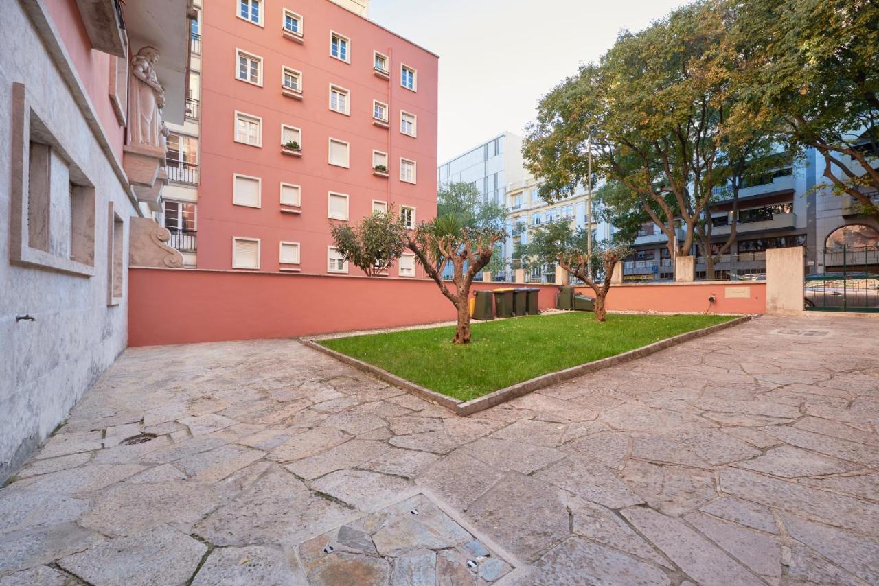 Deluxe Apt At Amazing Prime Location, By Timecooler Lisbon Exterior photo