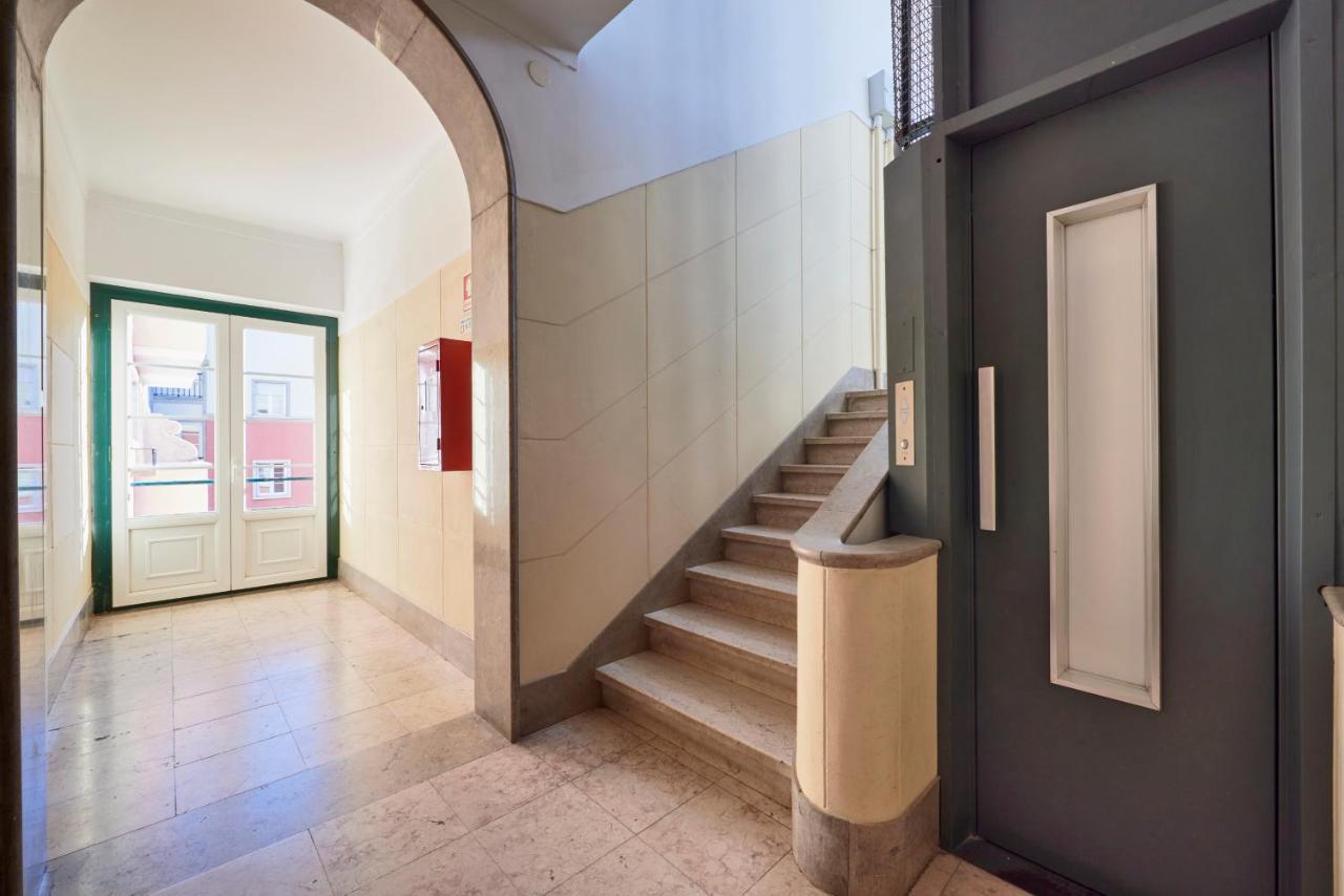 Deluxe Apt At Amazing Prime Location, By Timecooler Lisbon Exterior photo